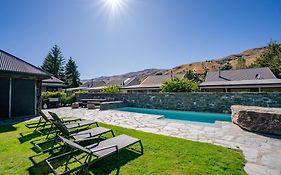 Cardrona Villa With Pool And Jacuzzi